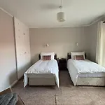 Greenway Riverside House -