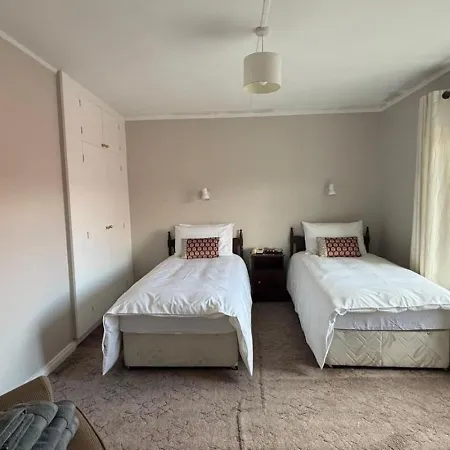 Greenway Riverside House -