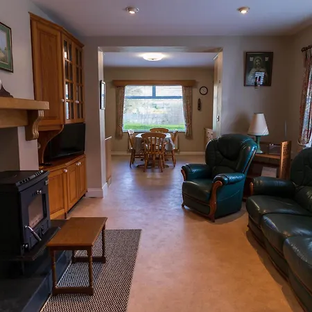 Greenway Riverside House - * Cahersiveen